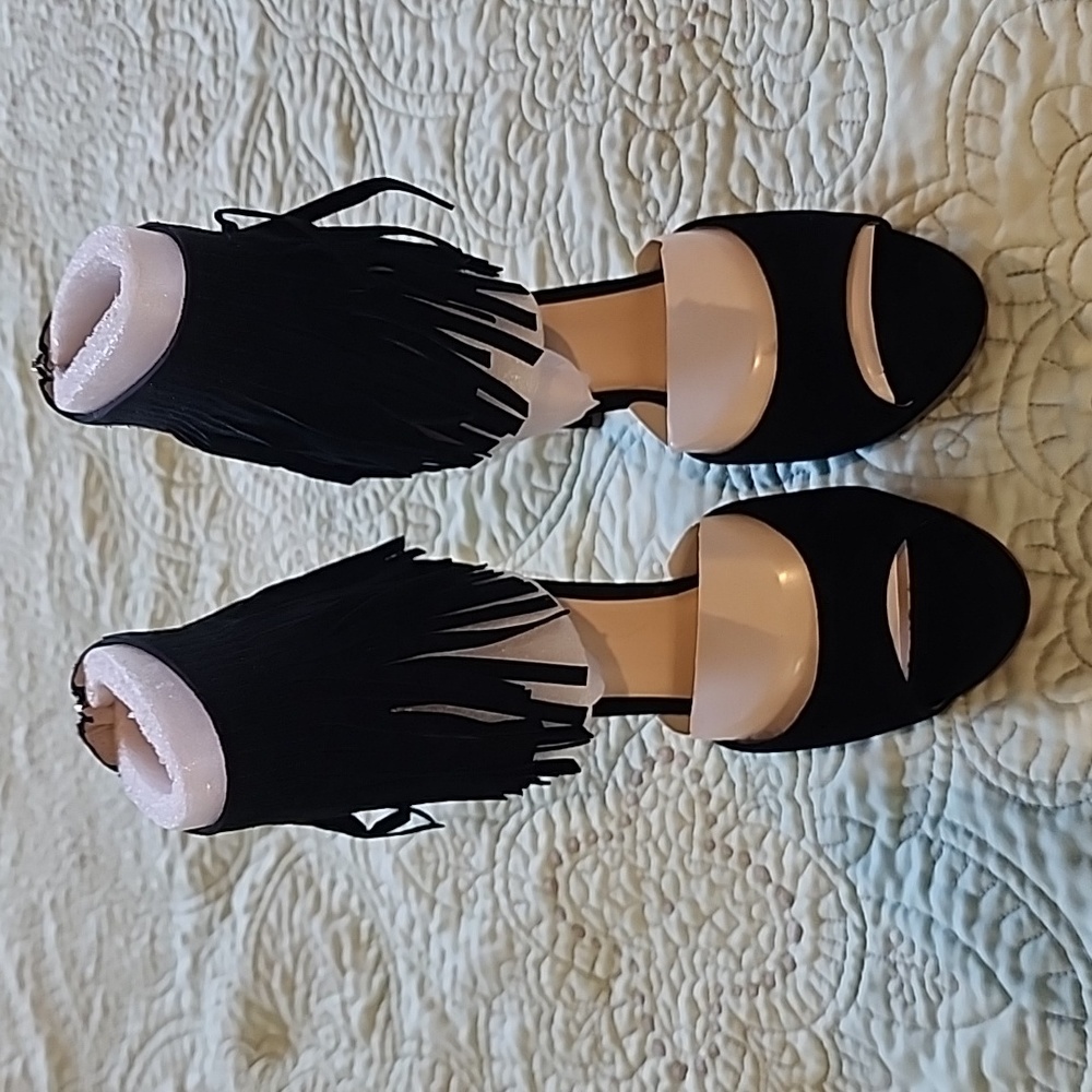 KENNETH COLE SIZE-7.5 BLACK ANKLE HIGH HEELED OPEN TOED SANDAL NWT ( NO BOX).